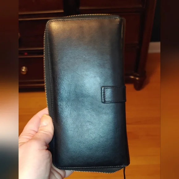 Saint Laurent Black Wallet with Gold Logo - Picture 5 of 9